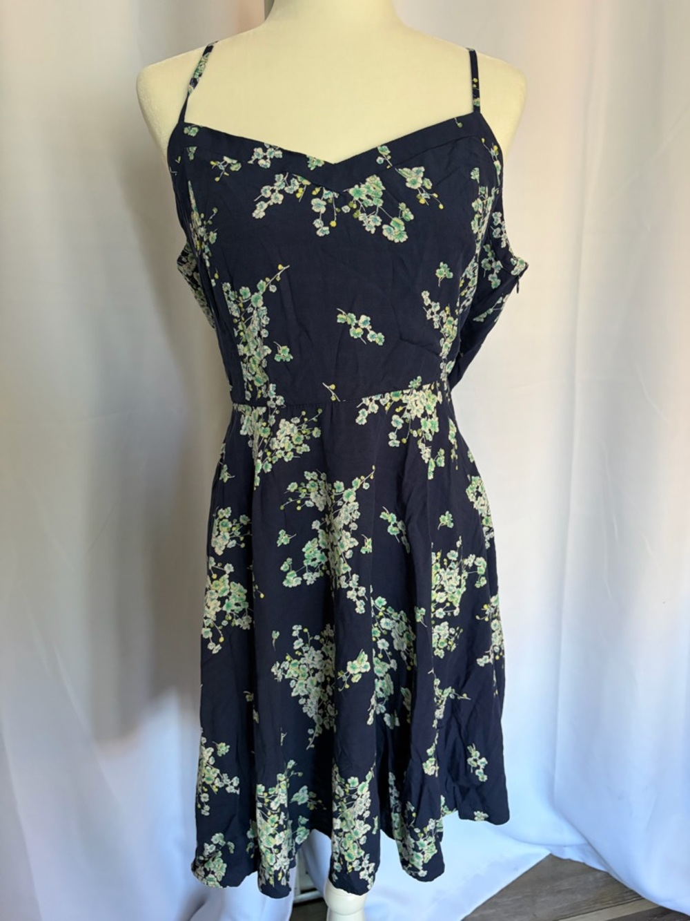 Old Navy Navy Floral Spaghetti-Strap Midi Dress